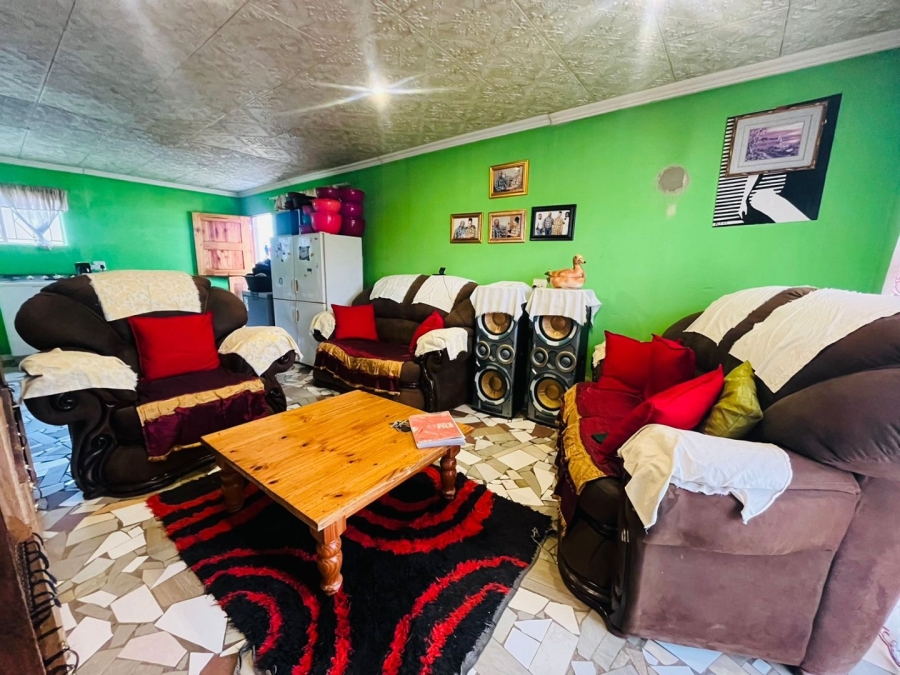 2 Bedroom Property for Sale in Bloemside 5 Free State